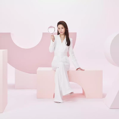 林心如冻龄网赞恋爱了代言惊人酬劳曝光