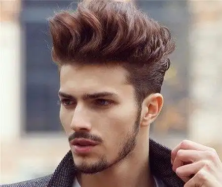 经典男式大背头大背头不仅可以设计成用后发贴的发型,还可以用纹理