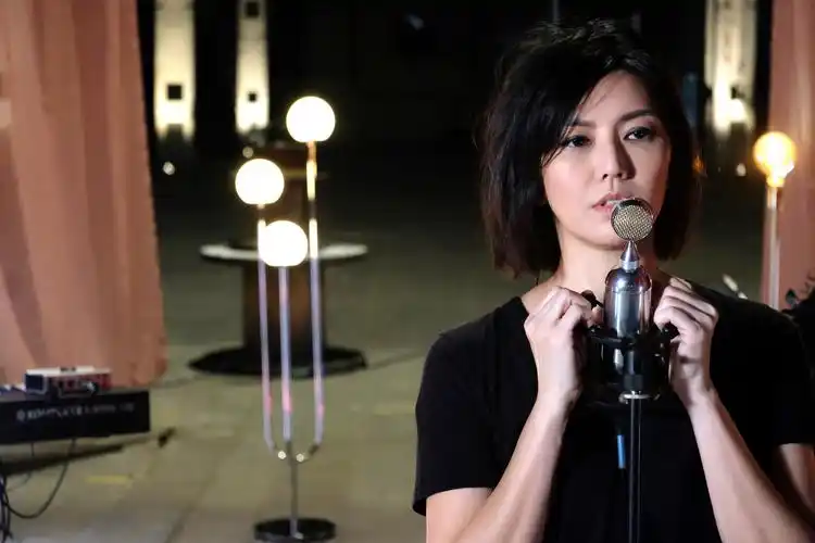 孙燕姿回归音乐本真诚意献声线上音乐会2.