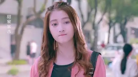 甜蜜暴击:鹿晗兼职发传单,必须穿上兔子装,还好没被关晓彤发现