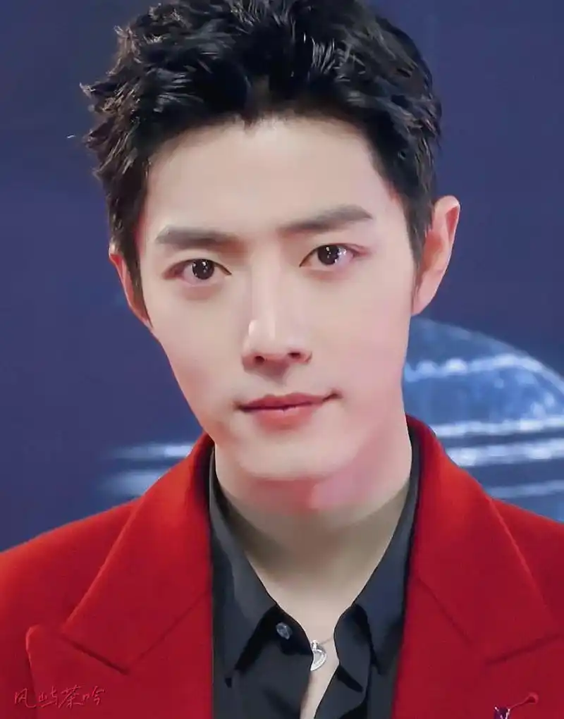 肖战# 这几天把微信头像换成这张图,估计太帅了,好几个男同事都让我