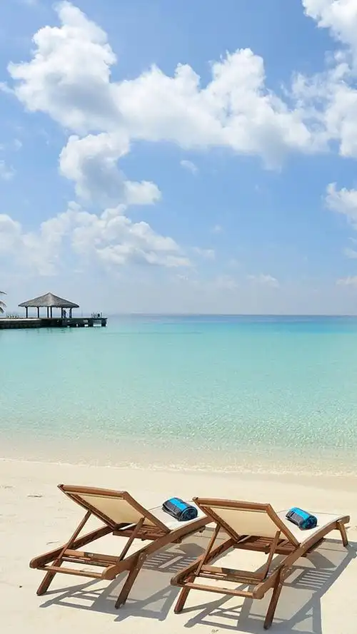 沙滩上的日光浴