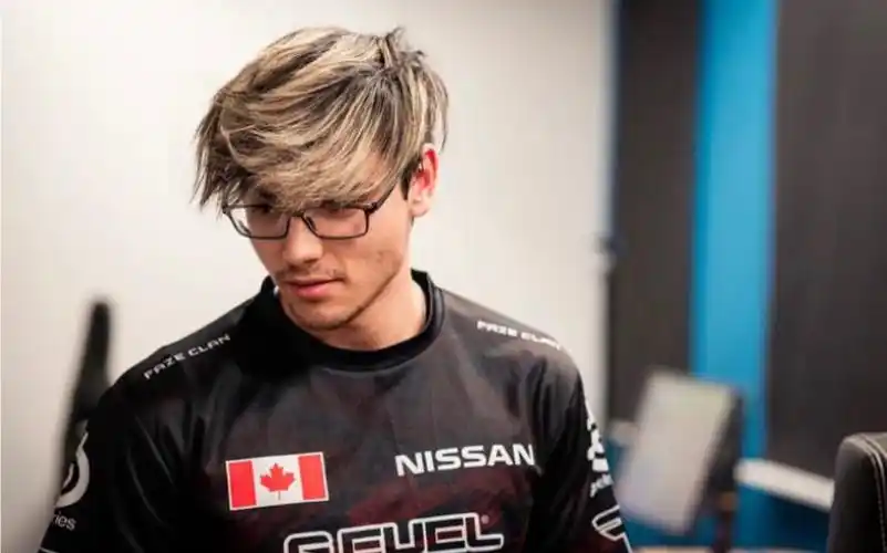 twistzz总监同款发型教程!研究了一年已经被我牢牢拿捏了家人们!