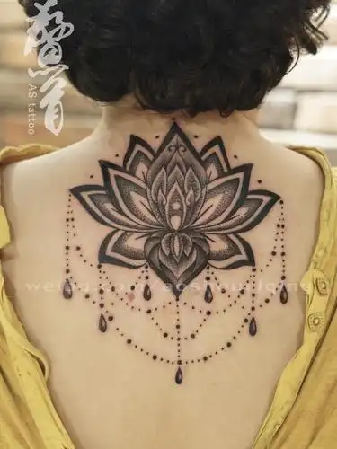 后背荷花_纹身图案手稿图片_魁的纹身作品集