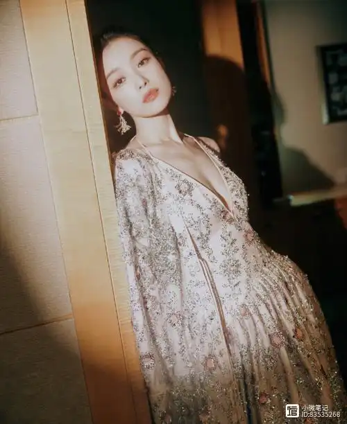倪妮时尚魅力与美神并存降临如梦般的气质绝世