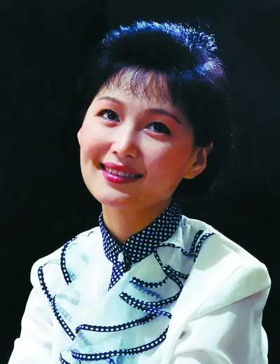 图 1994 拍摄的《聊斋喜剧系列·一笑三百年》中,扮演婴宁的是王安秋