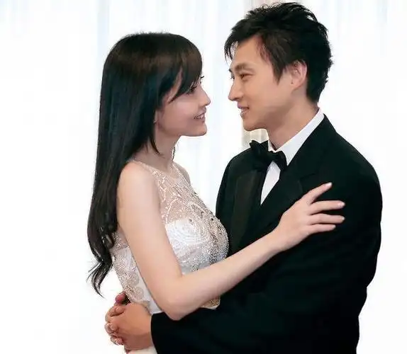 周慧敏:你们只看到了我老公的风流,却看不到本尊的"真爱"