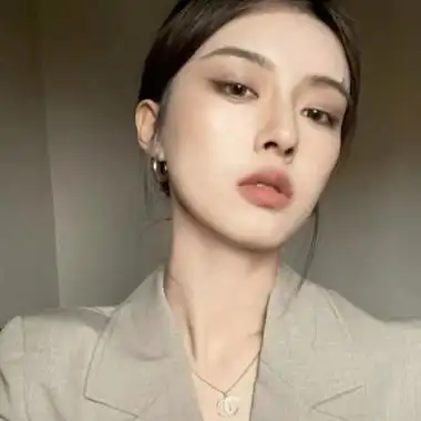 抖音超火女生头像霸气外向孤独患者