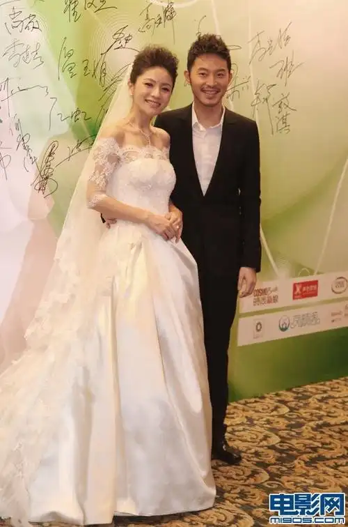 沙溢,胡可大婚乐翻天 姚晨,闫妮现身力挺老白