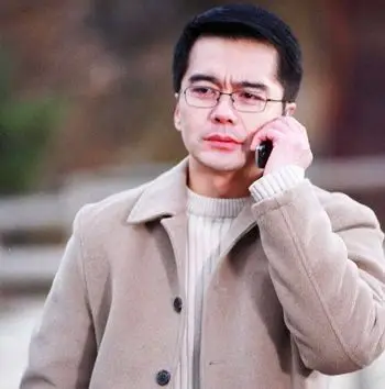 预谋许亚军变身黑道律师与张延大谈网恋