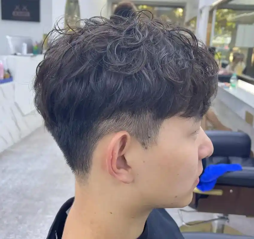 定位烫,易打理#男生烫发发型推荐 - 抖音