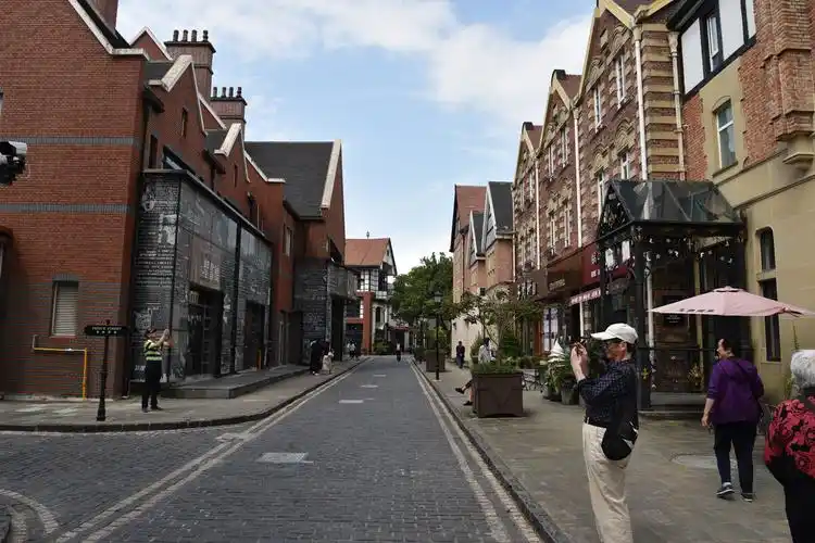 有欧洲英伦建筑特色的上海松江泰晤士小镇