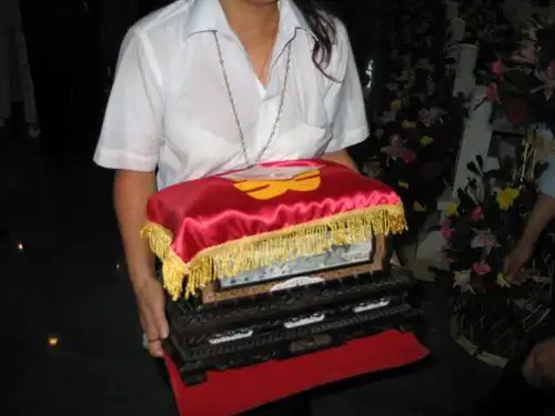 组图高秀敏遗体告别赵本山宋丹丹惜别好友