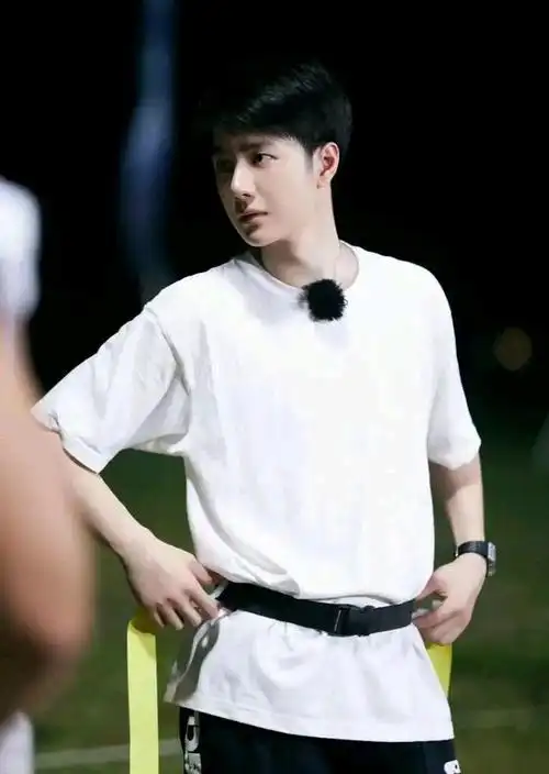 王一博以前居然长这样!内有大量王一博早期照片!