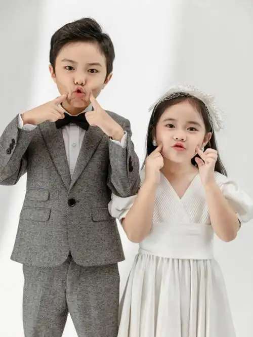 热乎的兄妹照原图也太抗打了吧