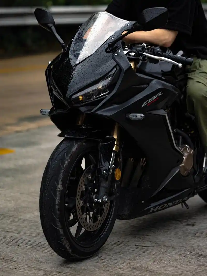 本田honda cbr650 黑武士鬼火中年上三洲田 本田cbr650这台车用朋友的