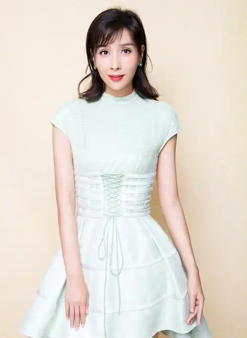 美丽的小恭主杨恭如写真一个美艳绝伦的最美亚姐