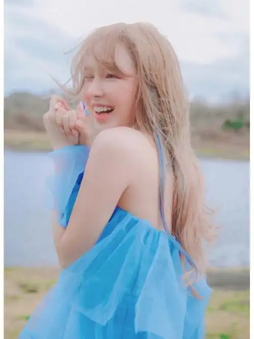 wendy孙胜完迷你一辑likewater概念图05