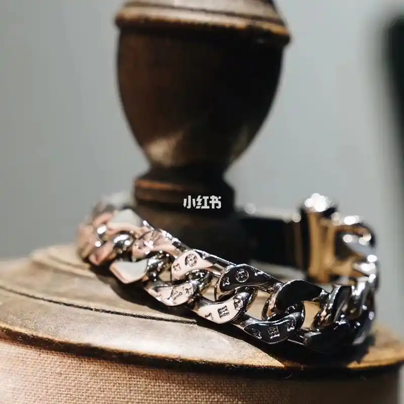 lv路易威登钛钢珐琅316钢手链22厘米