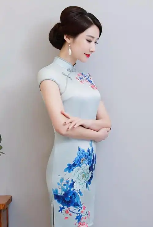 妩媚性感的旗袍裙,有韵味还有格调,网友:男人的最爱