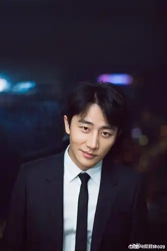 黄轩怎么变成这个样子了