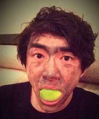 原来丑的男明星(长的特别丑的男明星)