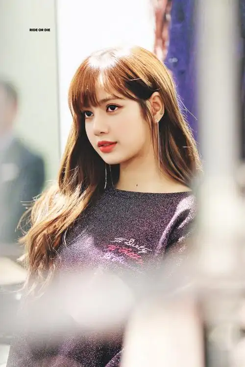blackpink lisa