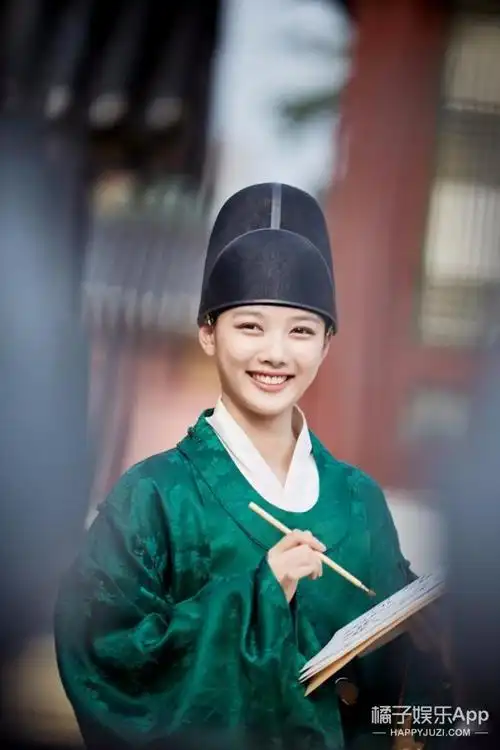 李智恩pk金裕贞 想当王的女人你得先满足这几条!