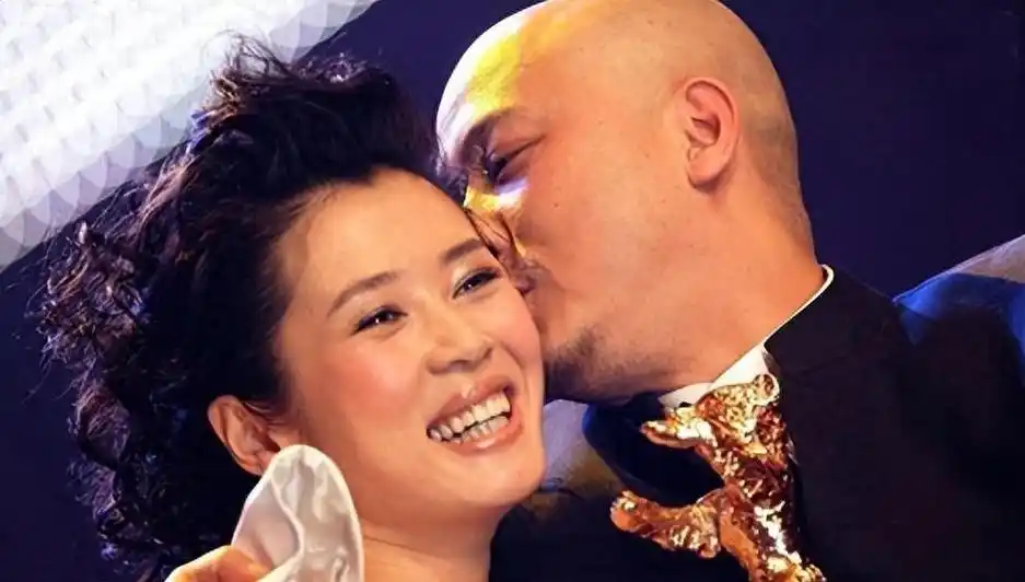 她的演技让黄渤害羞,与导演同居12年遭抛弃,身价高达40亿 余男是一位