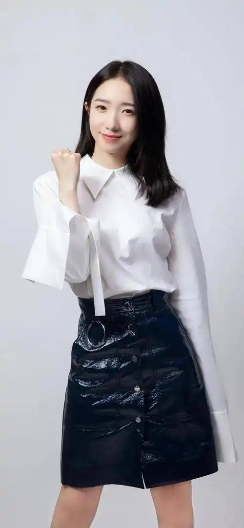 孟美岐高清性感写真壁纸