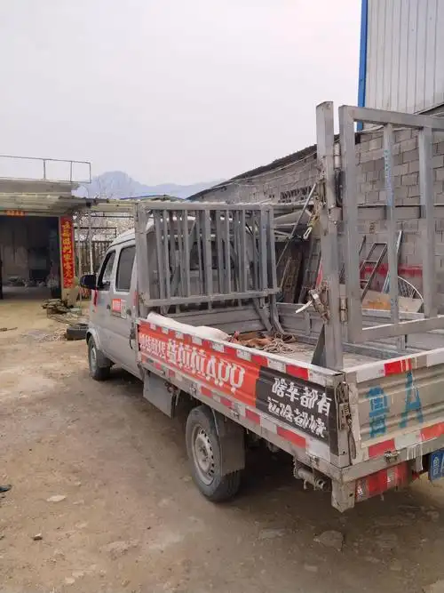 平板加装高栏 平板加装高栏,采用无损安装方式,不影响车辆审验.