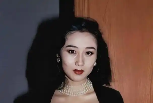 "万人迷"利智:一个藏在"功夫皇帝"李连杰背后的女人