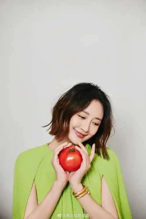 王鸥写真美照明媚闪耀自在轻盈