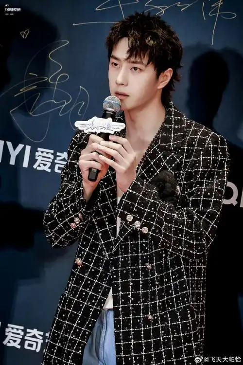 #王一博星光大赏##王一博gq盛典##王一博c咖品牌代言人#