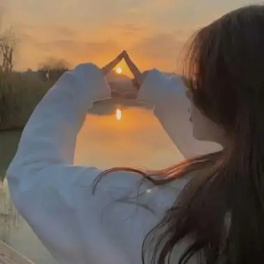 高级头像女生ins意境真人图片