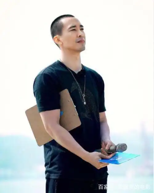 黄立行也是行走的荷尔蒙,三观又正,是真正的男神