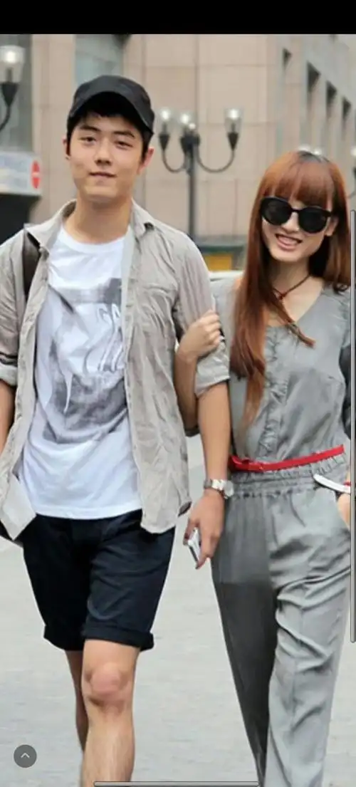 肖战出道前这张图没人见过吧