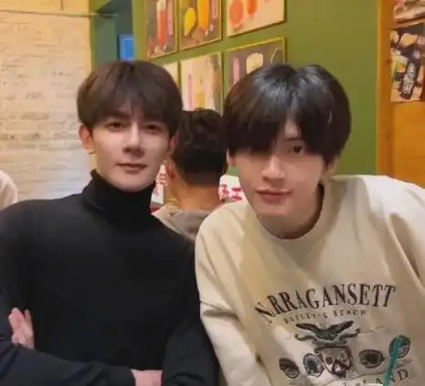 前脚翟潇闻刚刚得罪了品牌方,后脚昔日队友夏之光更是梅开二度犯了一