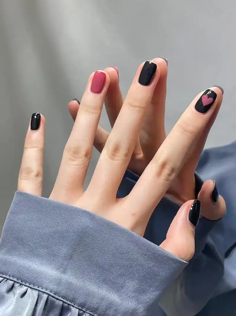 美甲分享 #最显白的指甲油 #短指甲 - 抖音