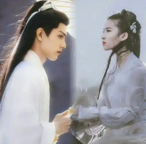 "内娱爹妈"实锤!肖战刘亦菲老是被新人"碰瓷",颜值实力顶配