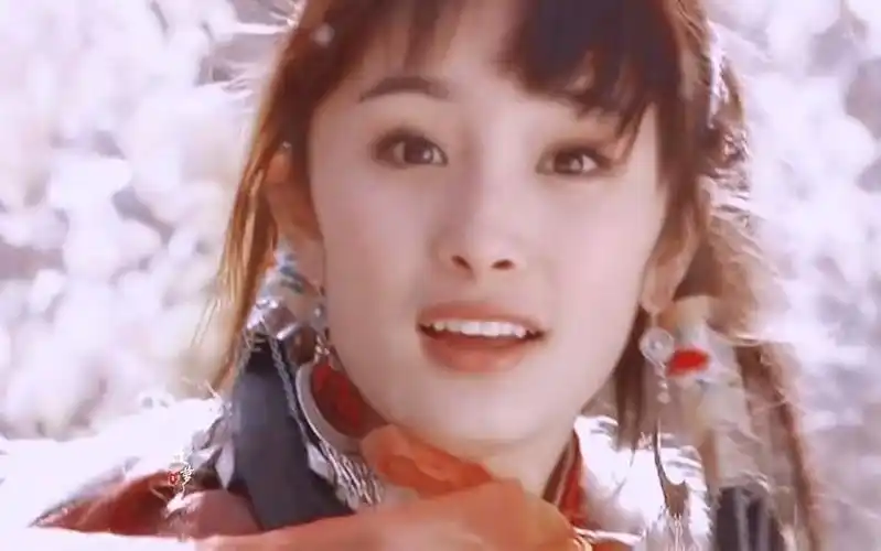 这个版本的郭襄被#杨幂 演得灵气十足