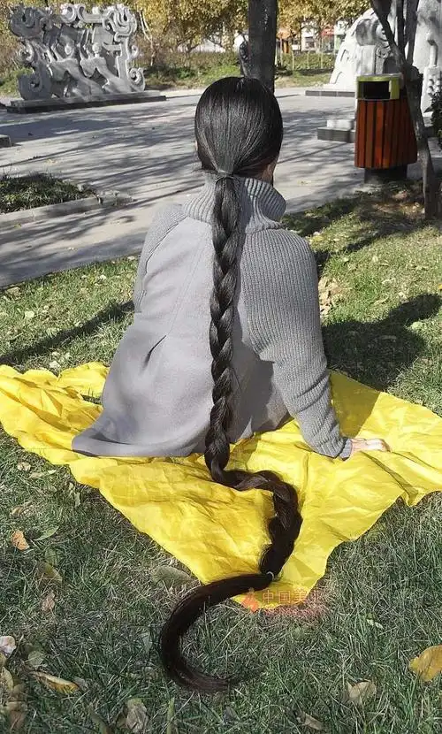 剃光高挑女士的过地超长发-爱的边缘168(54)