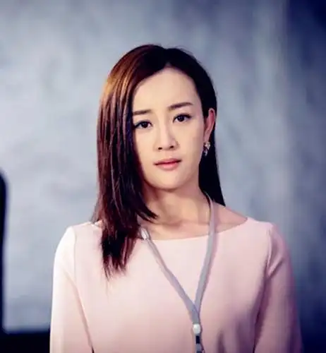 【图】张檬最近在拍的电视剧《爱的阶梯》 称正在筹备自制良心剧