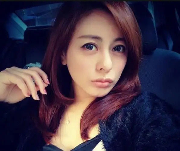 李婷宜:失《还珠》恋赵薇旧爱,38岁未婚先孕,却被曝暗讽谢娜?