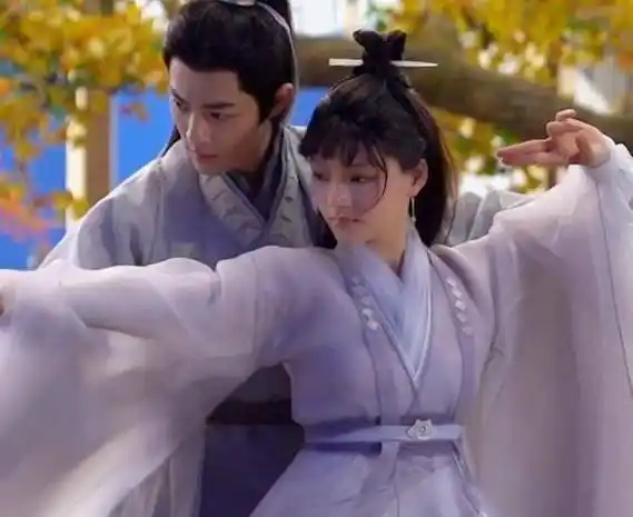 《玉骨遥》肖战演活了时影,帅气逼人设定饱满,演技更是突飞猛进_朱颜