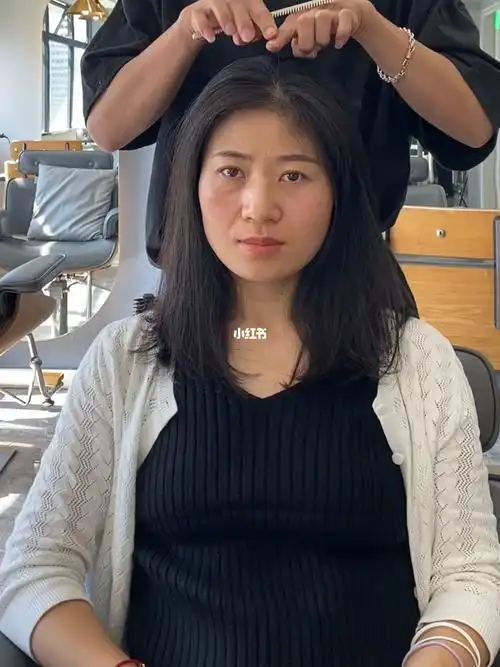 粗硬沙发发质适合短发吗