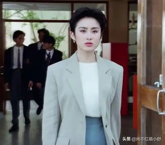 张敏年轻时:剧中扮相时尚,私服更有女人味,看完发现她真时髦_造型
