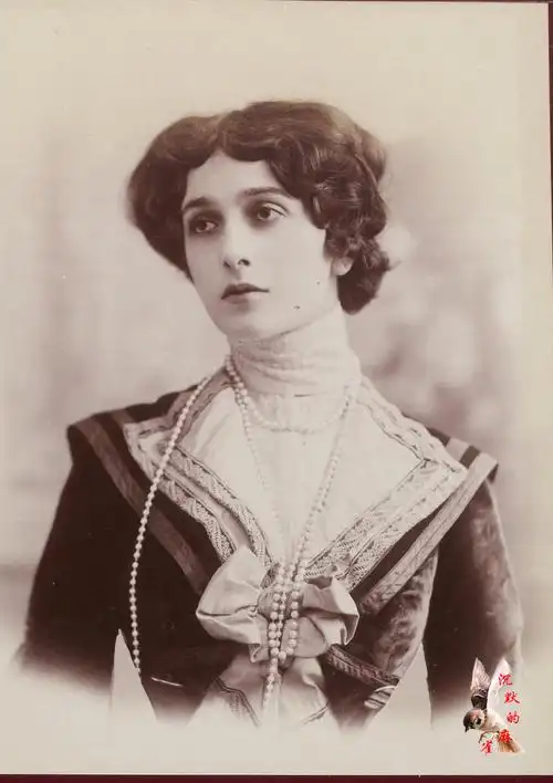 【老照片收藏】十九世纪后期法国女人妩媚肖像照