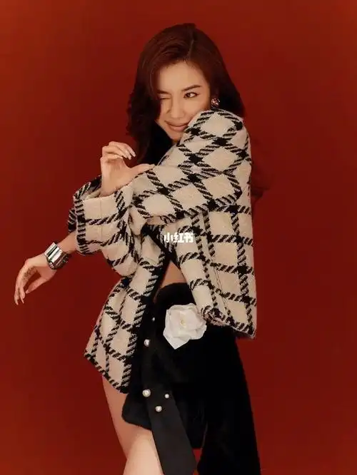 gucci时尚杂志封面78高级复古画报写真