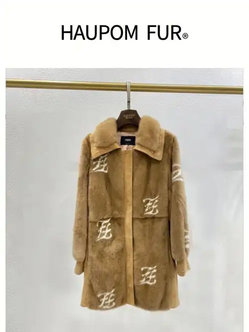 chao及衬托亚洲女生的肤色显白显高ji,很显精神度的一件皮草外套03